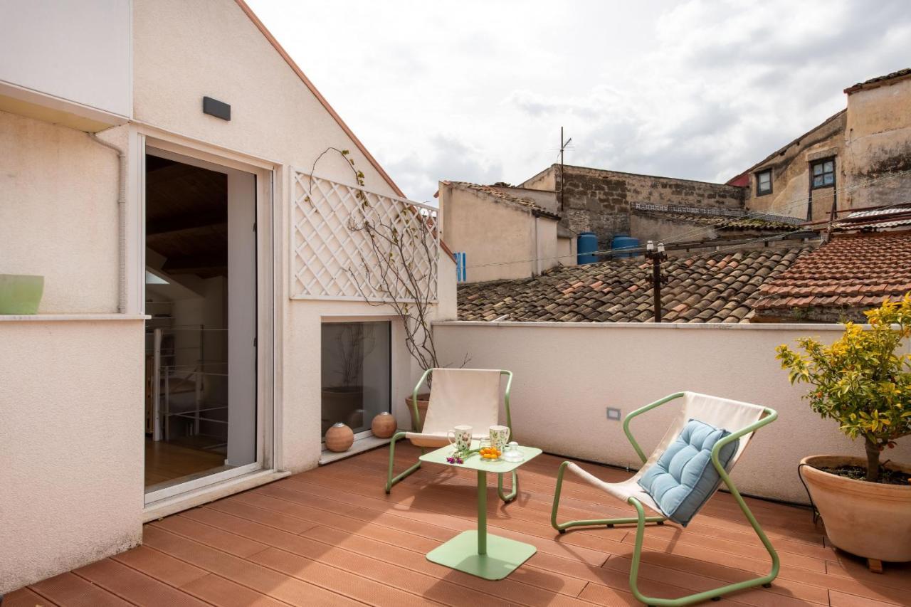 Vittorio Emanuele Apartment With Terrace By Wonderful Italy パレルモ エクステリア 写真