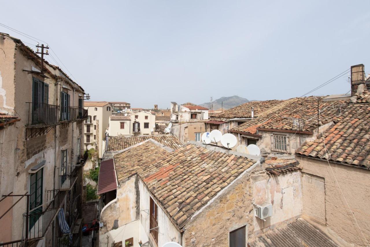 Vittorio Emanuele Apartment With Terrace By Wonderful Italy パレルモ エクステリア 写真